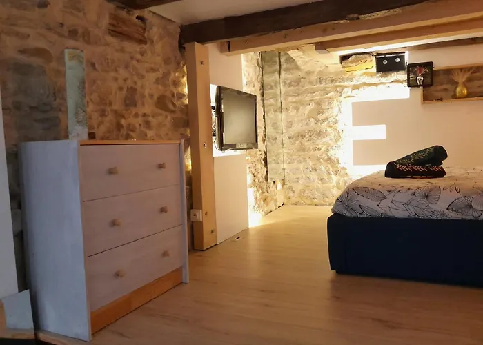 De Christopher Apartamento